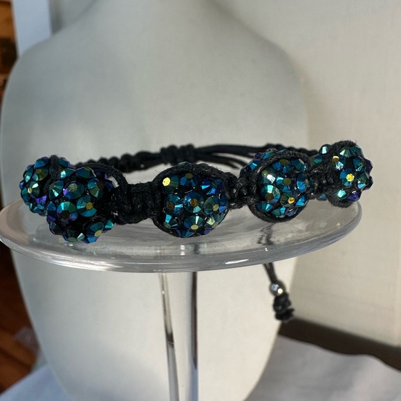 Three sparkly adjustable bracelets - Picture 4 of 7